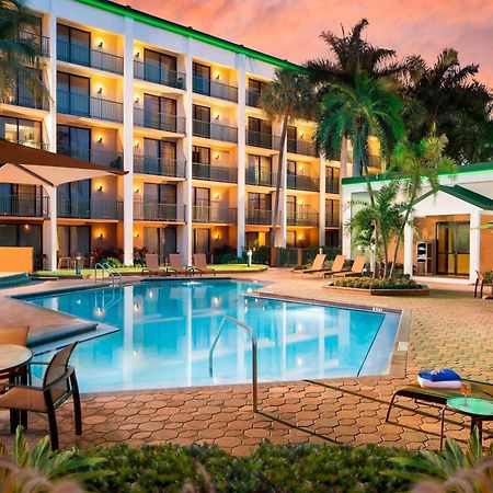 Courtyard By Marriott Fort Lauderdale East / Lauderdale-By-The-Sea Exteriér fotografie